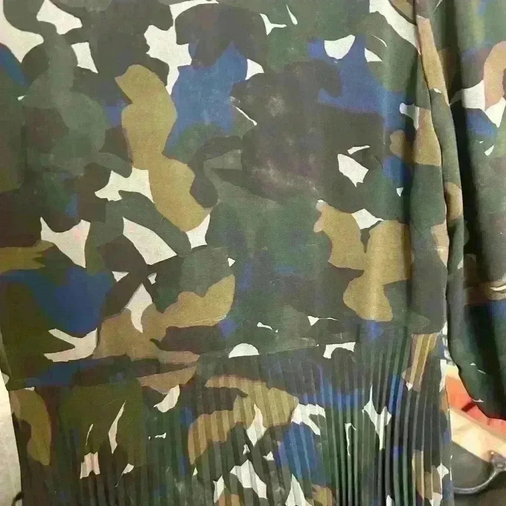 PS PAUL SMITH Khaki Camouflage Dress W/ Pleats - Picture 5 of 11